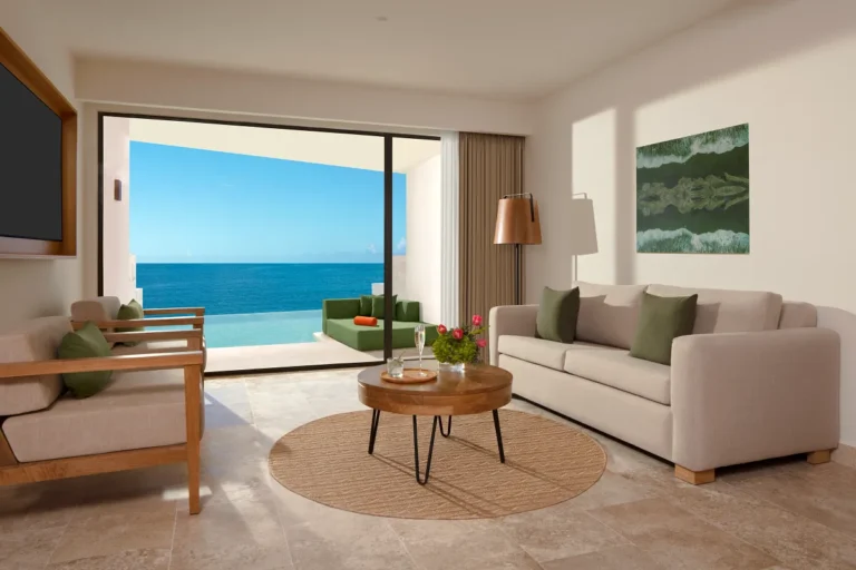 SS2025_Room-IndigoMasterSuiteSwimup-2
