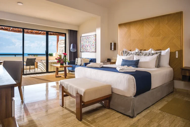 ss2024-resort-rooms